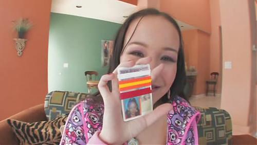  Ну просто мелкая девка. (2009) CamRip