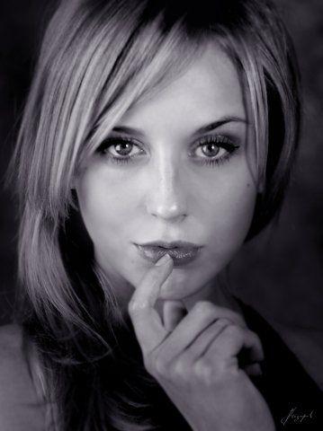  Mandy Dee (Evil Elegance) (2010) DVDRip
