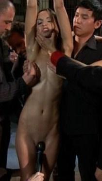  [PublicDisgrace.com / Kink.com] Jan 29, 2010 - Amber Rayne and John Strong [2010 г., Fetish, bdsm, submission, newcyber, public, Anal, DP] (2010) HDTVrip