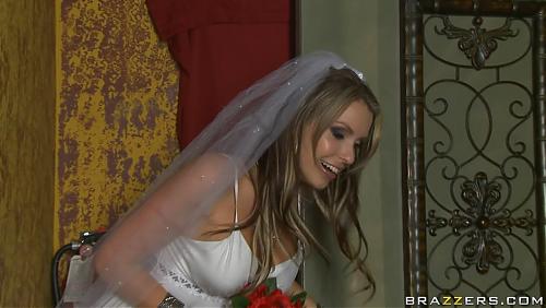  [PornstarsLikeitBig.com / BraZZers.com] Courtney Cummz - Fuck Me Tender! (04.01.10) (1900) HDTV