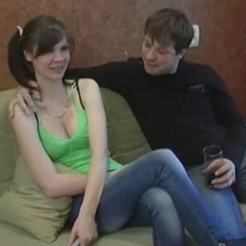  [PornGoldMine.com] Малолетка Саша - Трах во всех позах. [Russian, amateur, oral, classic] (2010) SATRip