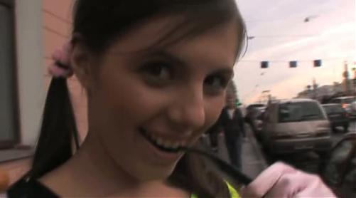  Наталья Илларионова она же Monica / Молоденькая девушка с удовольствием снимается в"горячем"видео (2010) SATRip