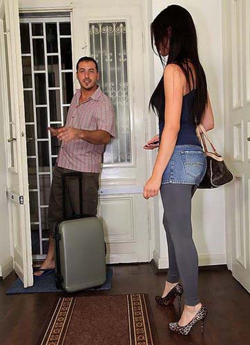 Многократные оргазмы 19 летней студентки в лосинах